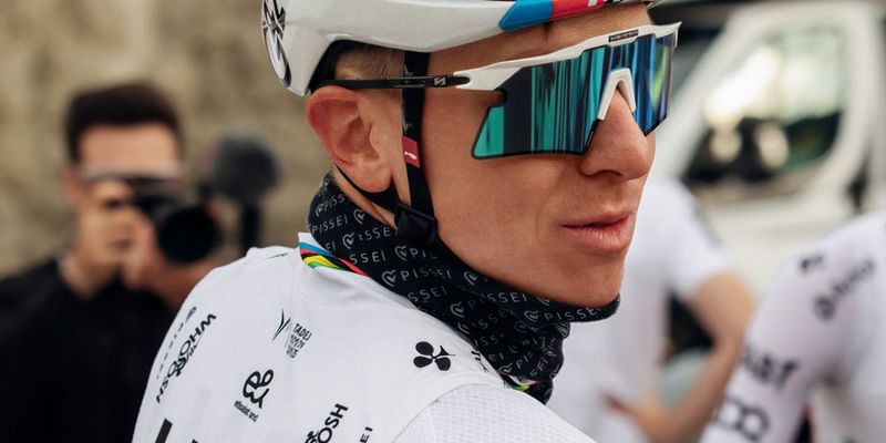 Scicon Aeroshade 2.0 Titanium worn on face